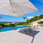 فيلة Adonia By Interhome