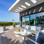 Adonia By Interhome فيلة