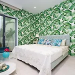Adonia By Interhome فيلة